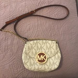 Small Michale Kors purse